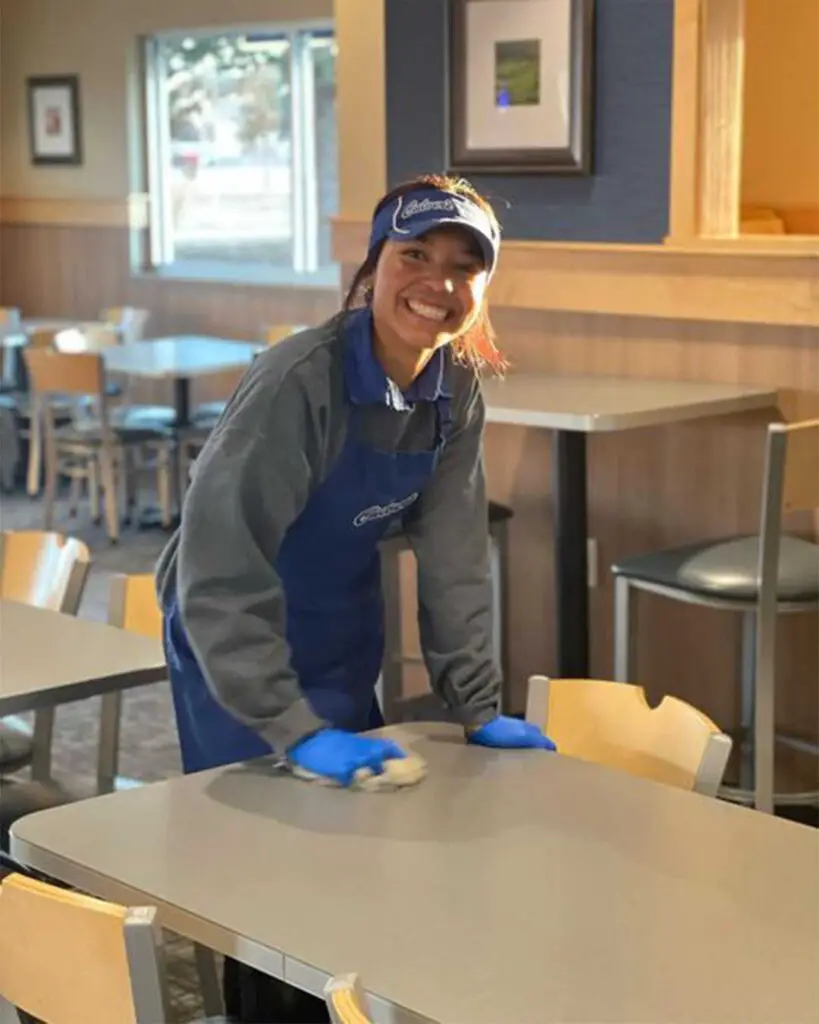 Culver's Employee Cleaning